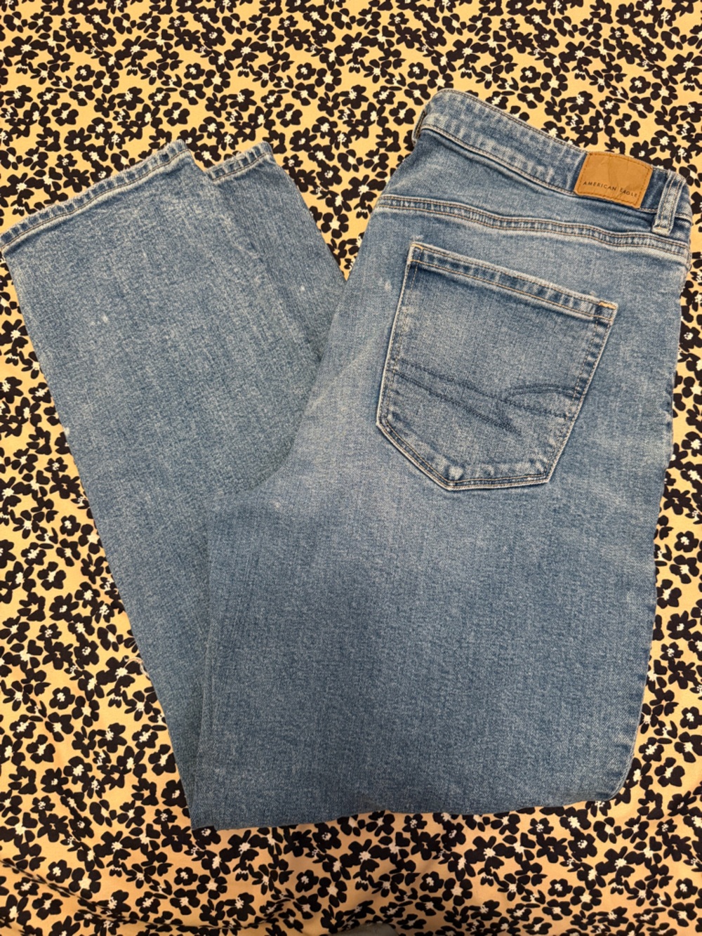 American Eagle Outfitters Light Blue Denim Jeans